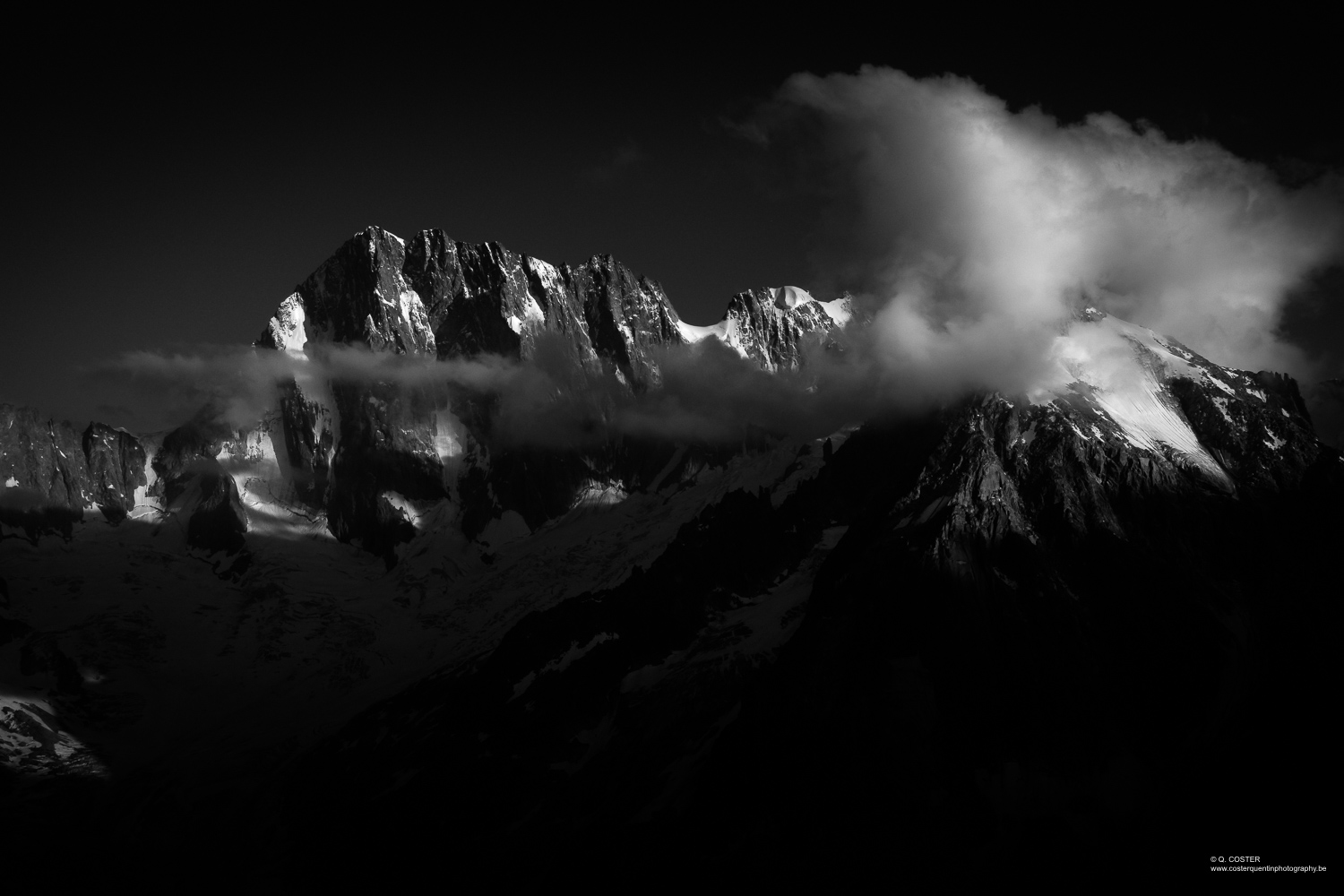 Mountain in black and white